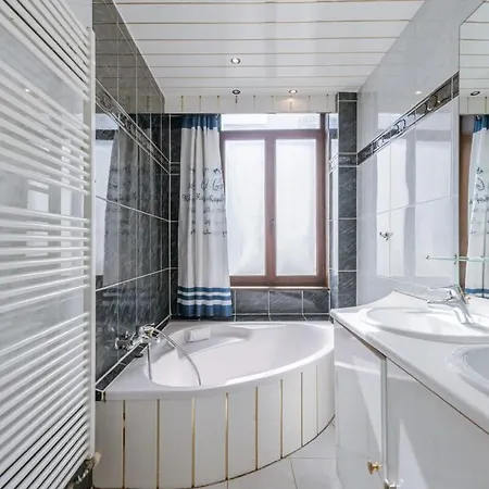 Huswell - Lapon - Spacious & Stylish Vacation Retreat Ostende