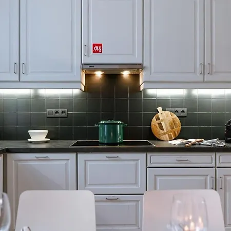 Huswell - Lapon - Spacious & Stylish Vacation Retreat * Ostende