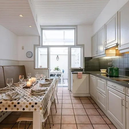 Vakantiehuis Huswell - Lapon - Spacious & Stylish Vacation Retreat