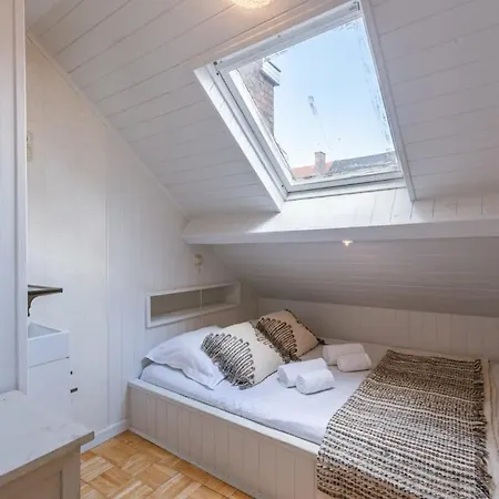 Huswell - Lapon - Spacious & Stylish Vacation Retreat Semesterbostad Oostende
