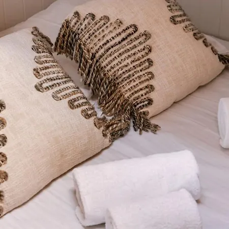 Huswell - Lapon - Spacious & Stylish Vacation Retreat * Oostende