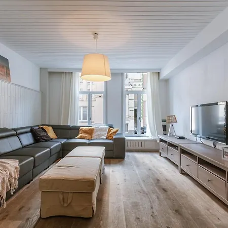 Huswell - Lapon - Spacious & Stylish Vacation Retreat * Остенде